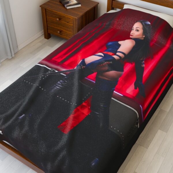 Nyssa Nevers Psylocke Velveteen Plush Blanket - Image 3